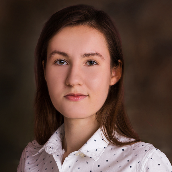 Daria Poniatovska, Corum M&A Research Analyst